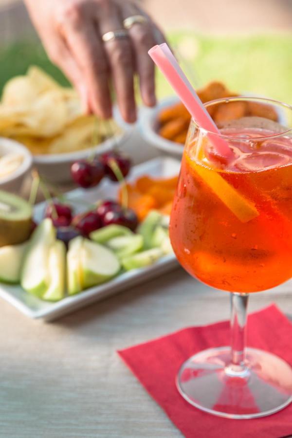 Hotel Parini 벨레지아아지마리나 외부 사진