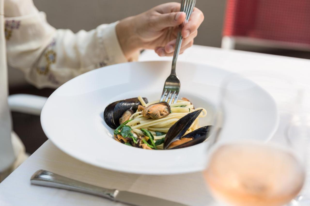 Hotel Parini 벨레지아아지마리나 외부 사진