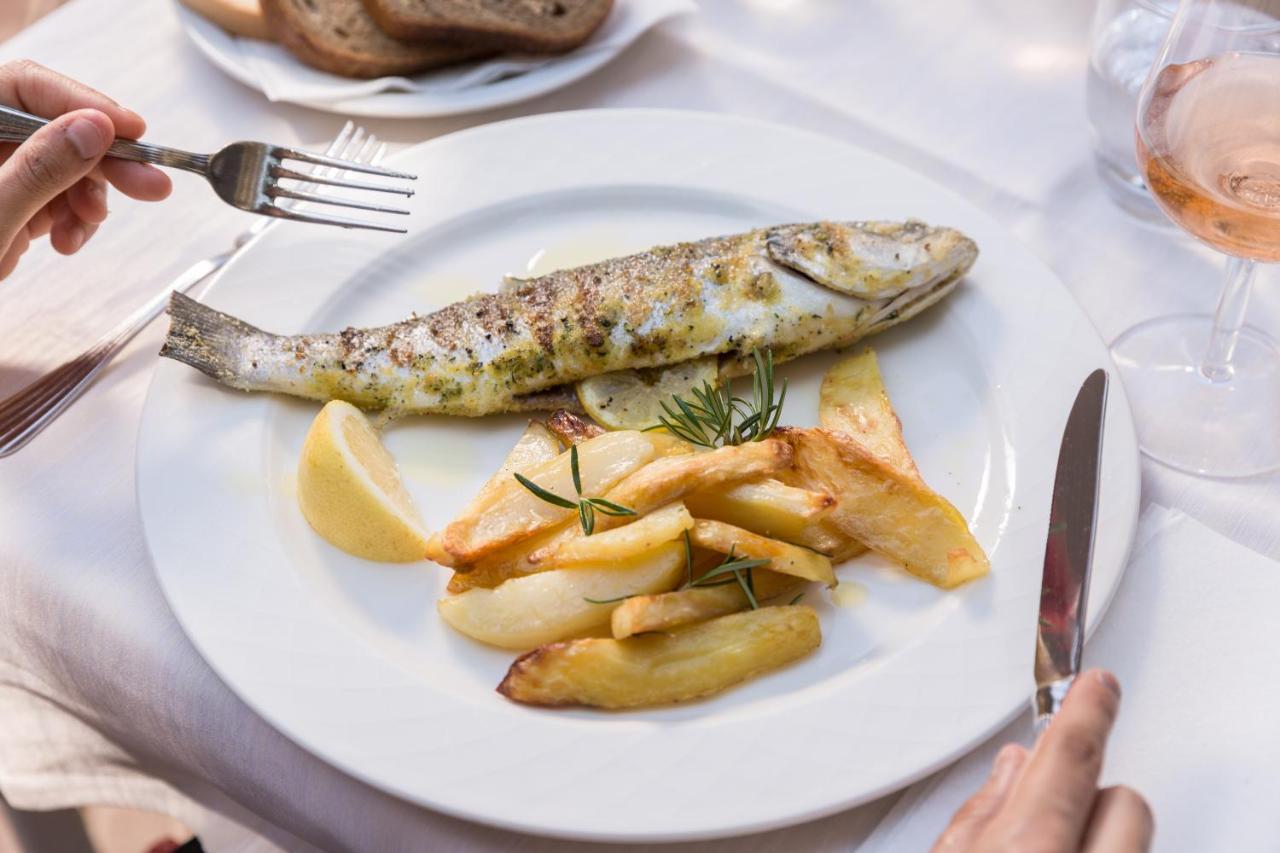 Hotel Parini 벨레지아아지마리나 외부 사진